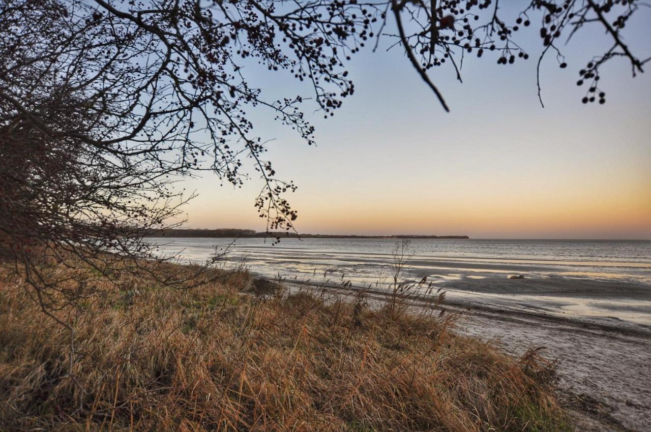 Emilias Hues, Reethaus In Der Bucht Von Wismar Zierow Bagian luar foto
